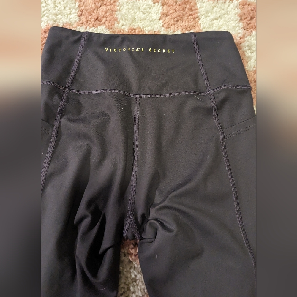 Victoria Secret size 2 women's leggings